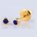 Orecchino a perno in acciaio inossidabile placcato oro 24K con cristallo blu e farfalla - 4mm / Settembre (Zaffiro)