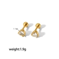 Detail van gouden hart oorknopjes met schroefsluiting en afmeting van 7,7 mm hoog - Gouden Hartvormige Stijl met Diamanten (TE6433)