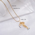 Elegante collana con ciondolo a fiocco dorato con catena a serpente e delicati dettagli a perla - Fiocco di Nastro 2508