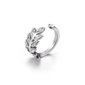 Anello a foglia in argento con zirconi luccicanti e design aperto regolabile - US 7 / Argento
