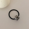 Coletero negro minimalista con tres anillos de plata entrelazados para el cabello - Plateado