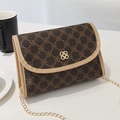 Sac à bandoulière rétro marron avec imprimé trèfle et chaîne dorée élégante - Marron