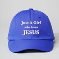 Dunkelblaue Baumwoll-Baseballkappe mit Just A Girl who loves JESUS Aufdruck - Einheitsgröße / Königsblau