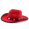 Detail van rode cowboyhoed met geweven rand en zilveren concho decoratieve band - M(56-58cm) / Rood Met Zwarte Rand