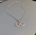 Collana d'argento con ciondolo a doppio cerchio, catena paperclip e lettera A - Doppio Anello a Catenella per Graffette Argento (A)