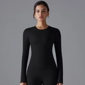 Detalle de camiseta de yoga negra de manga larga con tejido elástico de alta densidad - S / Negro