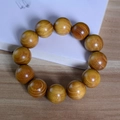 Single strand green sandalwood bracelet with 12 premium polished round wooden beads - 12mm*17 Beads / Golden Sandalwood