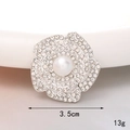 Detail of 3.5cm rhinestone flower accessory with a large central pearl for DIY crafts - Pearl Flower (Silver Base White)