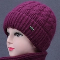 Purple cable-knit winter hat for elderly women with decorative ARM metal plaque - Beanie / Red-Camel