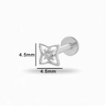 Titanium platte oorknop met zilveren bloem met vier bladen en zirkonia inleg - 4-Bladige Bloem (T2504-2#) / Zilver