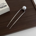 U-shaped hair pin in silver finish featuring a large pearl on a dark wooden tray - 12.2CM / Silver Pearl Hairpin