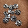 Gedetailleerde antieke zilveren bloemkraalkapjes voor diverse DIY-sieraden creaties - 10mm / Antiek Zilver