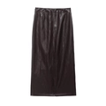 Dettaglio gonna midi in finta pelle marrone scuro con vita alta e texture liscia - XS / Skirts