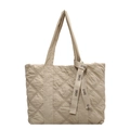 Gesteppte Tragetasche aus Baumwolle in Beige mit bedrucktem Zierband und Schulterriemen - Hellbeige