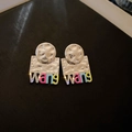 Boucles d'oreilles ovales argentées avec breloques Wang colorées et cristaux brillants - Perle de Lettre Wang / Argent
