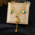 Collier bohème doré avec pendentifs soleil lune et étoile sur boîte à bijoux chic - Collier à Gland avec Pendentif Soleil Lune Étoile Doré (N4021)