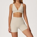 Ensemble de yoga 2 pièces pour femme avec débardeur col V et short cycliste beige - S / Soutien-gorge + Short / Abricot Avoine