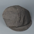 Dettaglio del cappellino in lino taupe scuro che mostra la trama del tessuto misto cotone-lino - M (56-58cm) / Grigio