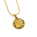 Collana dorata con ciondolo rotondo traforato, catena a serpente e lettera A a rilievo - Lettera N