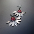 Bohemian daisy drop earrings with purple resin stone and vintage silver finish - Red