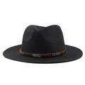 Détail d'un chapeau de paille noir avec ruban marron et rivets métalliques rétro - Noir