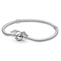 Silbernes Schlangenarmband mit goldenem Schnatz-Verschluss auf weißem Hintergrund - Armband 17CM / Standard Spezifikation