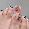 Zomerse opdrukbare teennagels met zwarte lijnen en gouden glitters voor een look. - Zwarte Lijnen Goud Glitter Stijl (JP1624)