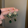 Retro emerald green pear-shaped drop earrings with vintage gold metal and crystals - Flower Tassel Style (44#)