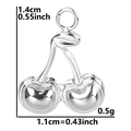 Dettaglio del ciondolo ciliegia argento con misure 1,4cm x 1,1cm e peso piuma di 0,5g - Pendaglio di Ciliegia / Argento