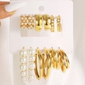 Juego de 6 pares de pendientes de aro dorados y perlas vintage en tarjeta blanca - Estilo de Pendientes de Perlas Oro Vintage (5909201)