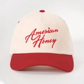 Klassische American Honey Bestickte Baseballkappe in Rot und Off-White Kontrastdesign - Off-White Geteiltes Rot