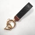 Auto-Schlüsselanhänger mit schwarzem geflochtenem Lederband und goldenen Zinklegierung - Schwarz (Goldene Hardware)