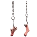 Blutige abgehackte Hand und Fuß Halloween-Requisiten mit Metallketten auf Weiß - Kettenhaken Hand + Fuß Set
