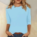 Camiseta azul claro para mujer con cuello redondo y manga tres cuartos de diseño liso - Azul claro