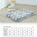 Gray pet mat with white star pattern available in six sizes for cats and dogs - 32*25cm (Within 1.5kg) / Grey Star