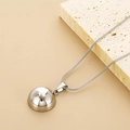 Collana minimalista in argento con pendente a cuore lucido e catena a serpente liscia - Stile Tondo Argentato (KN281895-K)