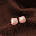 Square pearl stud earrings with soft pink luster and silver needles on a velvet texture - 14mm / 14mm Pink