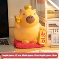 Tirelire Capybara jaune mignonne avec pièce d'or sur coussin rouge cadeau - Petit Capybara de Richesse Jaune