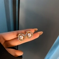 Pendientes de doble aro dorados con perla blanca y cristales brillantes para mujer - Dorado / Dorado