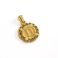 Ciondolo tondo dorato con lettera P a rilievo e motivi floreali traforati per gioielli - Stile Lettera D (D-Ciondolo Singolo)