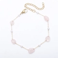 Détail d'un bracelet en pierre naturelle rose avec petites perles et chaîne dorée 18 carats - Bracelet 17+5cm / Rose (Perle + Quartz rose)
