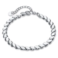 Pulsera minimalista de acero inoxidable plateado con corazón hueco y cierre de langosta - Color Acero