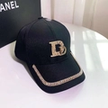 Schwarze Baseballkappe mit goldener Strass-Buchstabe B und Kristalldetails am Schirm - Buchstabe D / Schwarz