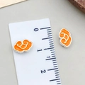 Boucles d'oreilles nuage émail orange bordure argentée avec règle pour mesure de taille - Petit (22442)