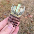 Detail of bridal hair comb with metallic moon design and raw rainbow aura crystals - Yellow + 10-Tooth Comb