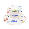 Dettaglio cappello da sole per bambini in cotone bianco con stampe di veicoli colorati - Stile Auto Bianca