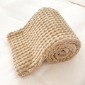 Coperta di peluche color cammello con trama a nido d'ape e morbida flanella - Griglia a Nido d'Ape Cammello