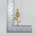 Misura del ciondolo a tulipano in oro di 3,5 cm con dettagli in zirconi incastonati - Grande / Zircone Bianco