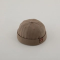 Berretto docker marrone in tela di cotone per bambini con una toppa a forma di orsetto - Etichetta Orso - Caffè