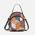 Eleganter Patchwork-Rucksack für Damen aus Kunstleder mit Schwanen-Metallanhängern - Schwarz